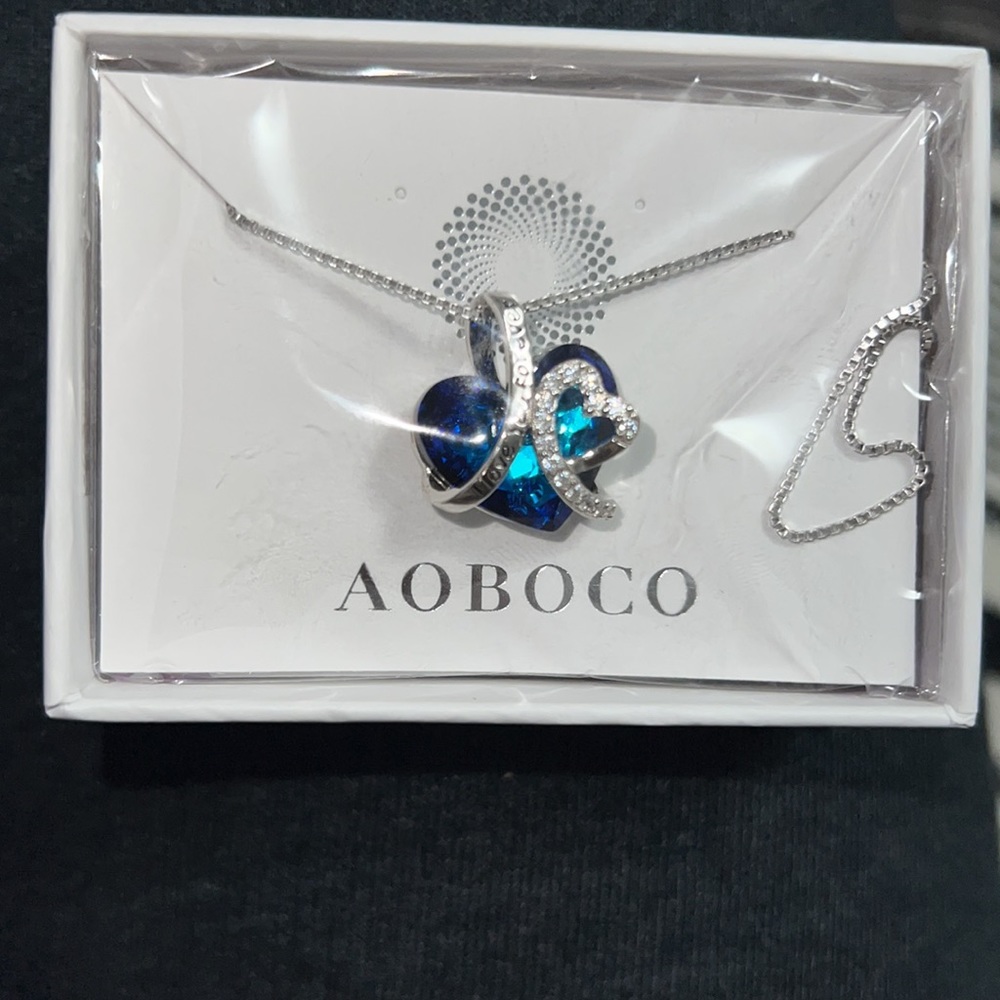 Jewelry - Picture 3 of 5